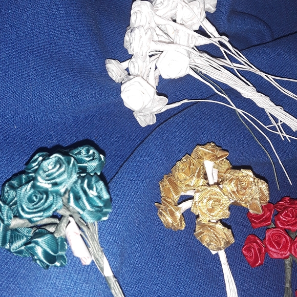 Lot of Crafting Flowers Made In Korea - Picture 4 of 12